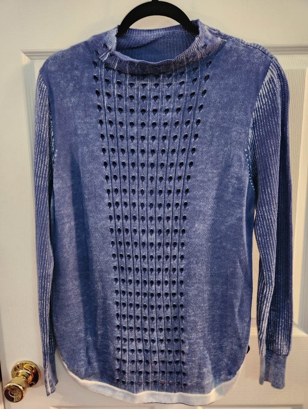 Curio, Blue Distressed Knit Women's top, sz PXL